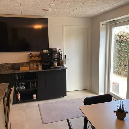 ゲストハウス Cph Like 4*